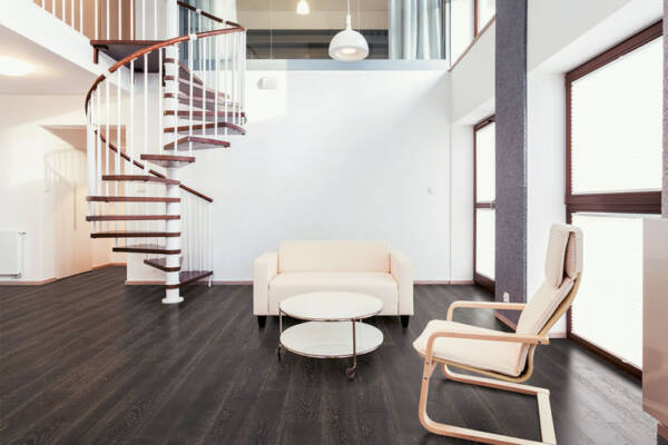 parquet-scuro-scala-moderna-soggiorno